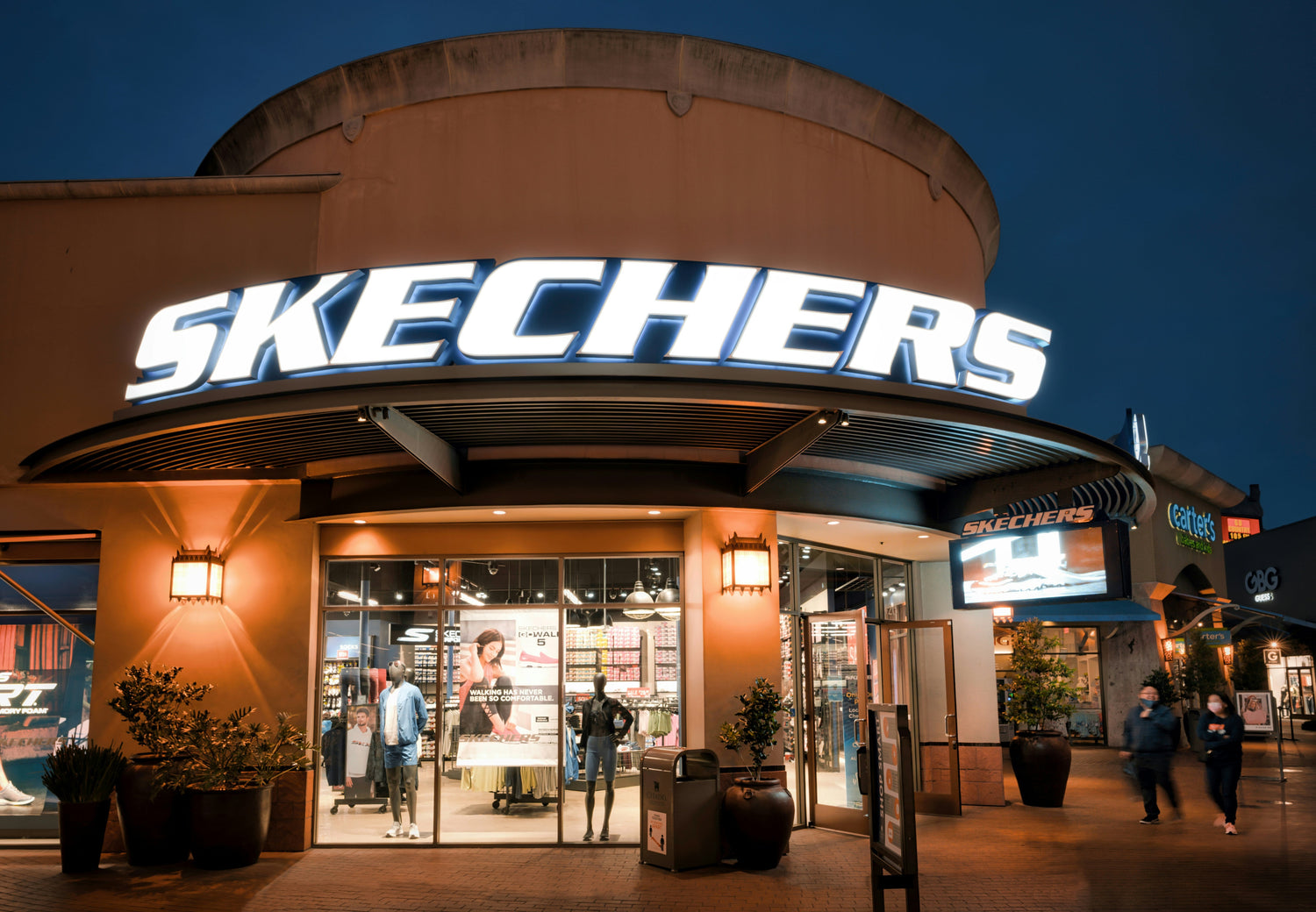 Skechers