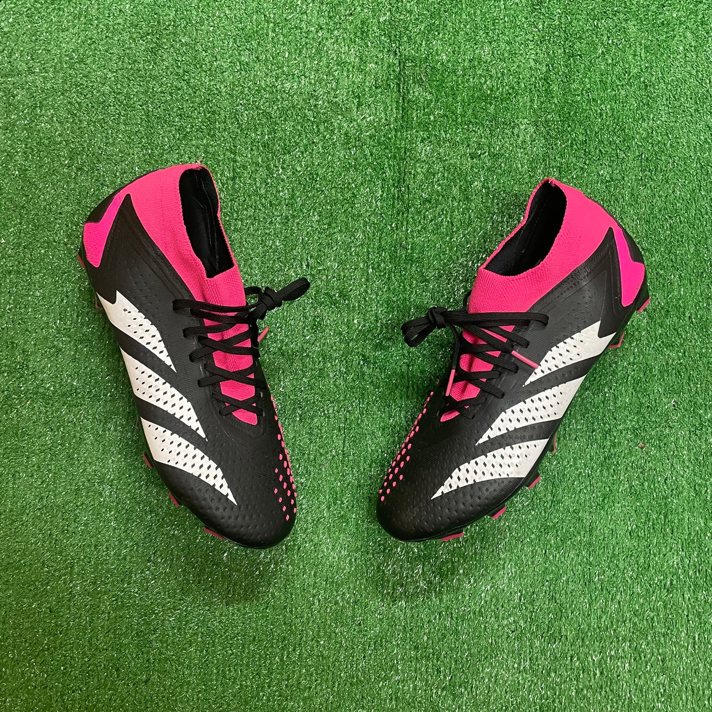 Adidas Predator Accuracy.2 L Black/Pink FG Football Boots (Pre-Loved) - UK Size 11