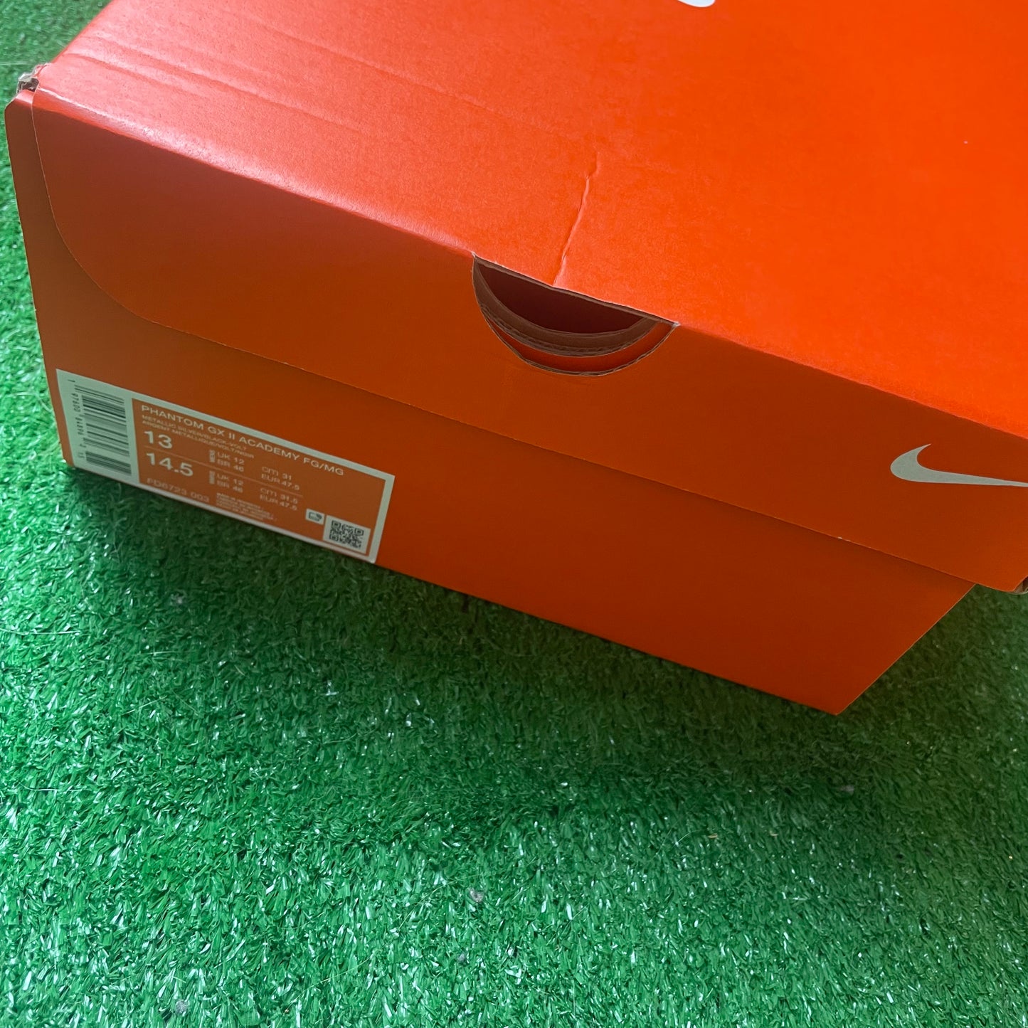 Nike Phantom GX 2 Academy FG/MG Football Boots (Pre-Loved) - Size UK 12